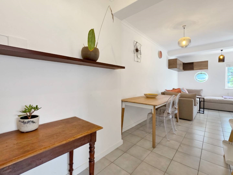 To Let 1 Bedroom Property for Rent in Sea Point Western Cape